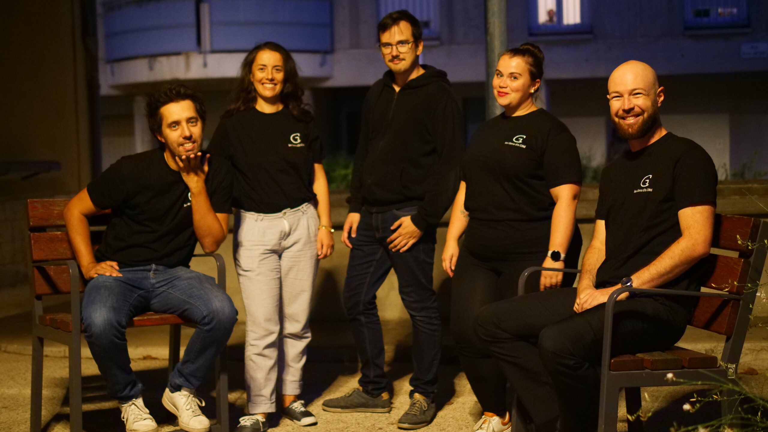 Les 5 fondateurs, les Gens d'à coté